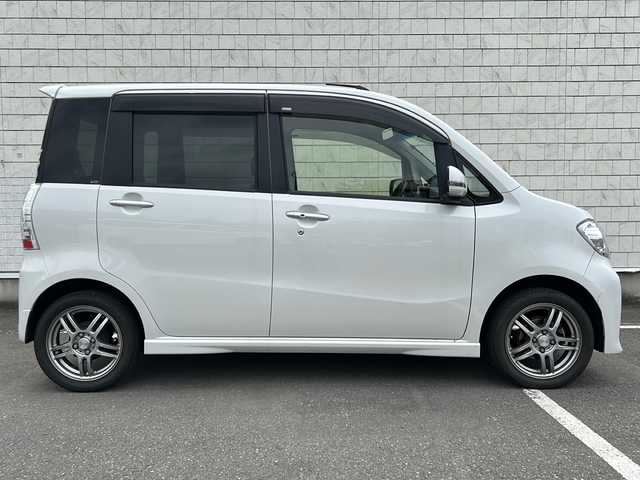 スバル ルクラ カスタム Rリミテッド 鳥取県 2013(平25)年 2.7万km パールホワイトⅢ ・４WD/・社外ナビ/・Bt接続/・フルセグTV/・バックカメラ/・アイドリングストップ/・ドライブレコーダー前方/・スマートキー/・スペアキー有/・アイドリングストップ/・AAC/・オートライト/・ドアバイザー