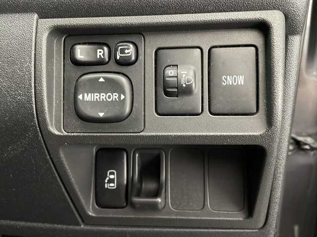 トヨタ シエンタ X LTD 宮崎県 2010(平22)年 4.8万km ホワイトパールマイカ/ダークブルーマイカM 社外ナビ　/Ｂｌｕｅｔｏｏｔｈ　/ＣＤ／ＤＶＤ/ＡＭ／ＦＭ　/片側パワースライドドア　/バックカメラ　/純正フロアーマット　/ドアバイザー /ｈキセノンヘッドライト/プロジェクターヘッドランプ/フォグランプ ETC