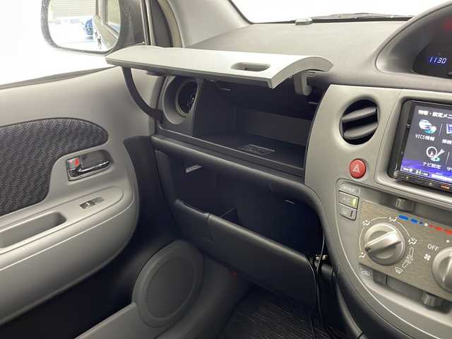 トヨタ シエンタ X LTD 宮崎県 2010(平22)年 4.8万km ホワイトパールマイカ/ダークブルーマイカM 社外ナビ　/Ｂｌｕｅｔｏｏｔｈ　/ＣＤ／ＤＶＤ/ＡＭ／ＦＭ　/片側パワースライドドア　/バックカメラ　/純正フロアーマット　/ドアバイザー /ｈキセノンヘッドライト/プロジェクターヘッドランプ/フォグランプ ETC