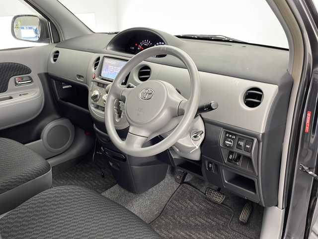 トヨタ シエンタ X LTD 宮崎県 2010(平22)年 4.8万km ホワイトパールマイカ/ダークブルーマイカM 社外ナビ　/Ｂｌｕｅｔｏｏｔｈ　/ＣＤ／ＤＶＤ/ＡＭ／ＦＭ　/片側パワースライドドア　/バックカメラ　/純正フロアーマット　/ドアバイザー /ｈキセノンヘッドライト/プロジェクターヘッドランプ/フォグランプ ETC