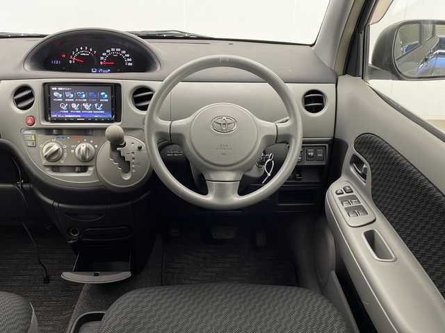トヨタ シエンタ X LTD 宮崎県 2010(平22)年 4.8万km ホワイトパールマイカ/ダークブルーマイカM 社外ナビ　/Ｂｌｕｅｔｏｏｔｈ　/ＣＤ／ＤＶＤ/ＡＭ／ＦＭ　/片側パワースライドドア　/バックカメラ　/純正フロアーマット　/ドアバイザー /ｈキセノンヘッドライト/プロジェクターヘッドランプ/フォグランプ ETC