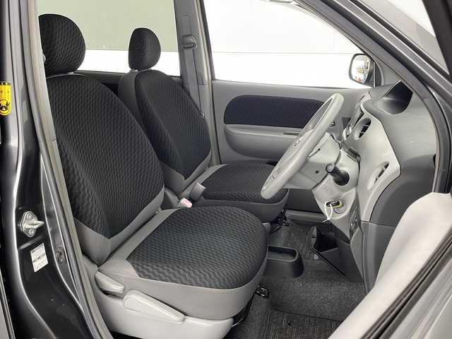 トヨタ シエンタ X LTD 宮崎県 2010(平22)年 4.8万km ホワイトパールマイカ/ダークブルーマイカM 社外ナビ　/Ｂｌｕｅｔｏｏｔｈ　/ＣＤ／ＤＶＤ/ＡＭ／ＦＭ　/片側パワースライドドア　/バックカメラ　/純正フロアーマット　/ドアバイザー /ｈキセノンヘッドライト/プロジェクターヘッドランプ/フォグランプ ETC