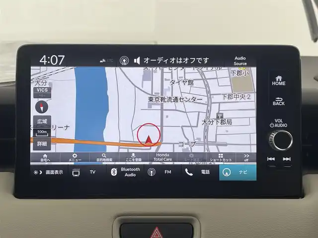 ホンダ ヴェゼル ハイブリッド e:HEV Z PLaYパッケージ 大分県 2025(令7)年 0.1千km パールⅡ 登録済未使用車/Honda SENSING/・衝突軽減ブレーキ（CMBS）/・誤発進抑制機能/・後方誤発進抑制機能/・近距離衝突軽減ブレーキ/・歩行者事故低減ステアリング/・路外逸脱抑制機能/・渋滞追従機能付アダプティブクルーズコントロール（ACC）/・車線維持支援システム（LKAS）/・トラフィックジャムアシスト（渋滞運転支援機能）/・先行車発進お知らせ機能/・標識認識機能/・オートハイビーム/・パーキングセンサーシステム/・アダプティブドライビングビーム/・ブラインドスポットインフォメーション/Honda CONNECTディスプレー/(フルセグTV、BT対応、USB、AM/FM/・AppleCarPlay、AndroidAuto)/ステアリングスイッチ/バックカメラ/ETC2.0車載器/ワイヤレス充電/ステアリングヒーター/パワーバックドア/横滑り防止装置/電動格納ミラー/ハーフレザーシート/・前席シートヒーター/オートブレーキホールド/オートライト/LEDヘッドライト/LEDフォグ/純正18インチアルミホイール/保証書、取説、スペアキー有り