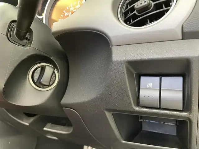 マツダ ロードスター 20周年記念車 大分県 2010(平22)年 7.5万km クリスタルホワイトパールマイカ 社外ナビ/（ワンセグ/AM/FM/Bluetooth）/6速マニュアル/レザーシート/シートヒーター/ETC/ステアリングスイッチ/純正アルミホイール/オートエアコン/オートウインドウ/保証書・取扱説明書/スペアキー