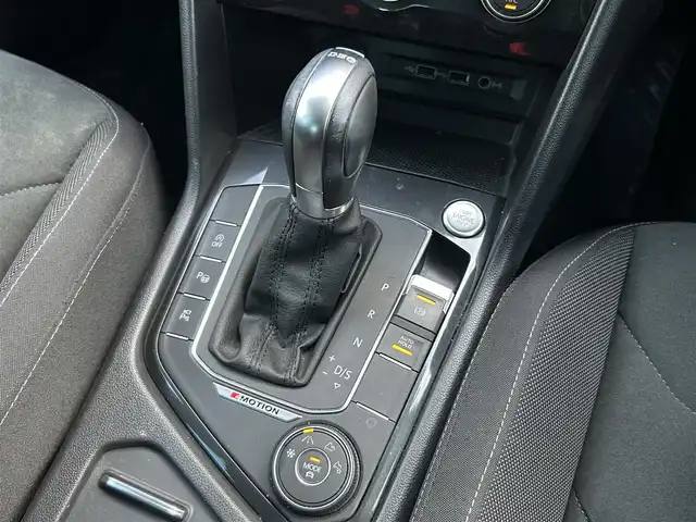 フォルクスワーゲン ティグアン TDI 4モーション ハイライン 茨城県 2019(令1)年 2.3万km タングステンシルバーメタリック オ-ルインSFT /360度カメラ/ACC /HUD /ナビ /フルセグTV /CarPlay/BT/USB/DVD /シートヒーター /LKA /BSM /パワーテールゲート /LEDヘッドライト /ETC2.0 /前後ドラレコ /純正18インチAW /ルーフレール /禁煙車
