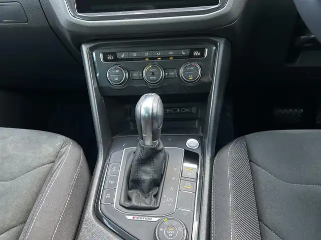 フォルクスワーゲン ティグアン TDI 4モーション ハイライン 茨城県 2019(令1)年 2.3万km タングステンシルバーメタリック オ-ルインSFT /360度カメラ/ACC /HUD /ナビ /フルセグTV /CarPlay/BT/USB/DVD /シートヒーター /LKA /BSM /パワーテールゲート /LEDヘッドライト /ETC2.0 /前後ドラレコ /純正18インチAW /ルーフレール /禁煙車
