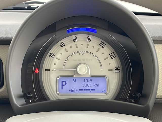 スズキ ラパン L 秋田県 2024(令6)年 0.3万km シフォンアイボリーM 4WD/デュアルカメラブレーキサポート/前席シートヒーター/LEDヘッドライト/オートライト/純正ドアバイザー/純正フロアマット/ヒーテッドドアミラー/リアコーナーセンサー/アイドリングストップ/車線逸脱警報/取説・保証書