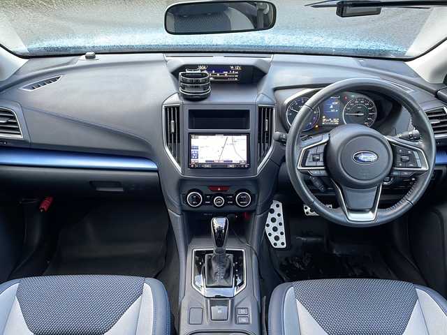 スバル ＸＶ ハイブリッド アドバンス 青森県 2018(平30)年 4.5万km ラグーンブルーP ・4WD/・衝突軽減ブレーキ/・ブラインドスポットモニター/・レーンキープアシスト/・レーダークルーズコントロール/・社外SDナビ/・フルセグ/・バックカメラ/・ドライブレコーダー/・ETC/・パドルシフト/・オートブレーキホールド/・オートマチックハイビーム/・ハーフレザーシート/・前席パワーシート/・LEDヘッドライト/・LEDフォグ/・ルーフレール/・革巻きステアリング/・プッシュスタート/・スマートキー/・純正18AW/・保証書・取説あり