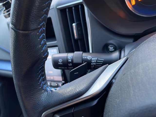 スバル ＸＶ ハイブリッド アドバンス 青森県 2018(平30)年 4.5万km ラグーンブルーP ・4WD/・衝突軽減ブレーキ/・ブラインドスポットモニター/・レーンキープアシスト/・レーダークルーズコントロール/・社外SDナビ/・フルセグ/・バックカメラ/・ドライブレコーダー/・ETC/・パドルシフト/・オートブレーキホールド/・オートマチックハイビーム/・ハーフレザーシート/・前席パワーシート/・LEDヘッドライト/・LEDフォグ/・ルーフレール/・革巻きステアリング/・プッシュスタート/・スマートキー/・純正18AW/・保証書・取説あり