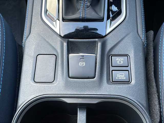 スバル ＸＶ ハイブリッド アドバンス 青森県 2018(平30)年 4.5万km ラグーンブルーP ・4WD/・衝突軽減ブレーキ/・ブラインドスポットモニター/・レーンキープアシスト/・レーダークルーズコントロール/・社外SDナビ/・フルセグ/・バックカメラ/・ドライブレコーダー/・ETC/・パドルシフト/・オートブレーキホールド/・オートマチックハイビーム/・ハーフレザーシート/・前席パワーシート/・LEDヘッドライト/・LEDフォグ/・ルーフレール/・革巻きステアリング/・プッシュスタート/・スマートキー/・純正18AW/・保証書・取説あり