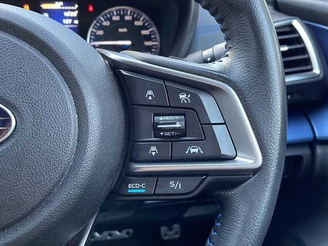 スバル ＸＶ ハイブリッド アドバンス 青森県 2018(平30)年 4.5万km ラグーンブルーP ・4WD/・衝突軽減ブレーキ/・ブラインドスポットモニター/・レーンキープアシスト/・レーダークルーズコントロール/・社外SDナビ/・フルセグ/・バックカメラ/・ドライブレコーダー/・ETC/・パドルシフト/・オートブレーキホールド/・オートマチックハイビーム/・ハーフレザーシート/・前席パワーシート/・LEDヘッドライト/・LEDフォグ/・ルーフレール/・革巻きステアリング/・プッシュスタート/・スマートキー/・純正18AW/・保証書・取説あり