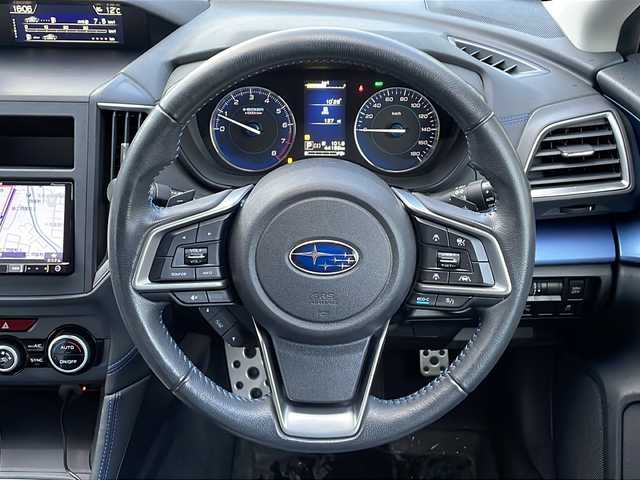 スバル ＸＶ ハイブリッド アドバンス 青森県 2018(平30)年 4.5万km ラグーンブルーP ・4WD/・衝突軽減ブレーキ/・ブラインドスポットモニター/・レーンキープアシスト/・レーダークルーズコントロール/・社外SDナビ/・フルセグ/・バックカメラ/・ドライブレコーダー/・ETC/・パドルシフト/・オートブレーキホールド/・オートマチックハイビーム/・ハーフレザーシート/・前席パワーシート/・LEDヘッドライト/・LEDフォグ/・ルーフレール/・革巻きステアリング/・プッシュスタート/・スマートキー/・純正18AW/・保証書・取説あり