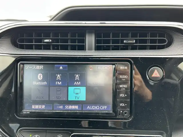 トヨタ アクア S 千葉県 2019(平31)年 2.5万km スーパーホワイトⅡ 純正SDナビ/AM/FM/BT/CD/AUX/ワンセグTV/バックカメラ/横滑り防止装置/ドライブレコーダー(ZDR-012)/リモコンキー/スペアキー×1/純正フロアマット