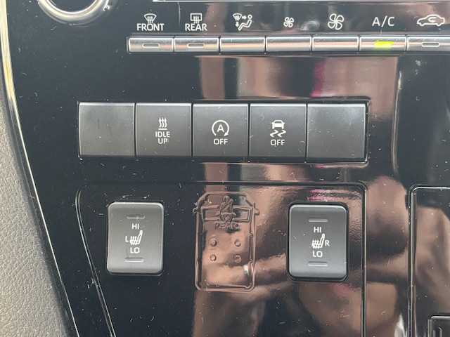 トヨタ グランエース プレミアム 宮城県 2023(令5)年 1.9万km ブラック 登録時走行距離１８５３３ｋｍ/ワンオーナー/両側パワースライドドア/フリップダウン/全方位カメラ/レーダークルーズコントロール/ＥＴＣ２．０/純正ドライブレコーダー/ＬＥＤヘッドライト/全席パワーシート/全席シートヒーター/純正ナビ/・フルセグテレビ/・ミラキャスト/・Bluetooth/・CD/DVD/・FM/AM/デジタルインナーミラー/プリクラッシュセーフティ/ブラインドスポットモニター/レーンキープアシスト/クリアランスソナー/オートライト/オートマチックハイビーム/アイドリングすトプ/横滑り防止機能/プッシュスタート/スマートキー/ステアリングリモコン/ウインカーミラー/電格ミラー/フォグランプ/ドアバイザー