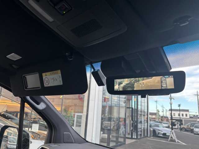 トヨタ グランエース プレミアム 宮城県 2023(令5)年 1.9万km ブラック 登録時走行距離１８５３３ｋｍ/ワンオーナー/両側パワースライドドア/フリップダウン/全方位カメラ/レーダークルーズコントロール/ＥＴＣ２．０/純正ドライブレコーダー/ＬＥＤヘッドライト/全席パワーシート/全席シートヒーター/純正ナビ/・フルセグテレビ/・ミラキャスト/・Bluetooth/・CD/DVD/・FM/AM/デジタルインナーミラー/プリクラッシュセーフティ/ブラインドスポットモニター/レーンキープアシスト/クリアランスソナー/オートライト/オートマチックハイビーム/アイドリングすトプ/横滑り防止機能/プッシュスタート/スマートキー/ステアリングリモコン/ウインカーミラー/電格ミラー/フォグランプ/ドアバイザー