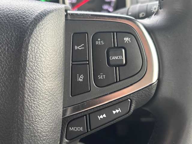 トヨタ グランエース プレミアム 宮城県 2023(令5)年 1.9万km ブラック 登録時走行距離１８５３３ｋｍ/ワンオーナー/両側パワースライドドア/フリップダウン/全方位カメラ/レーダークルーズコントロール/ＥＴＣ２．０/純正ドライブレコーダー/ＬＥＤヘッドライト/全席パワーシート/全席シートヒーター/純正ナビ/・フルセグテレビ/・ミラキャスト/・Bluetooth/・CD/DVD/・FM/AM/デジタルインナーミラー/プリクラッシュセーフティ/ブラインドスポットモニター/レーンキープアシスト/クリアランスソナー/オートライト/オートマチックハイビーム/アイドリングすトプ/横滑り防止機能/プッシュスタート/スマートキー/ステアリングリモコン/ウインカーミラー/電格ミラー/フォグランプ/ドアバイザー