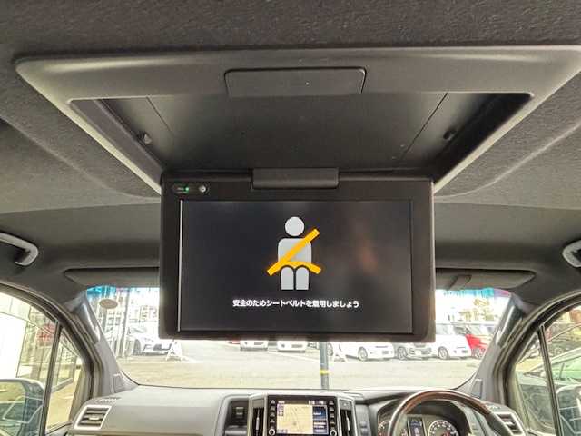 トヨタ グランエース プレミアム 宮城県 2023(令5)年 1.9万km ブラック 登録時走行距離１８５３３ｋｍ/ワンオーナー/両側パワースライドドア/フリップダウン/全方位カメラ/レーダークルーズコントロール/ＥＴＣ２．０/純正ドライブレコーダー/ＬＥＤヘッドライト/全席パワーシート/全席シートヒーター/純正ナビ/・フルセグテレビ/・ミラキャスト/・Bluetooth/・CD/DVD/・FM/AM/デジタルインナーミラー/プリクラッシュセーフティ/ブラインドスポットモニター/レーンキープアシスト/クリアランスソナー/オートライト/オートマチックハイビーム/アイドリングすトプ/横滑り防止機能/プッシュスタート/スマートキー/ステアリングリモコン/ウインカーミラー/電格ミラー/フォグランプ/ドアバイザー