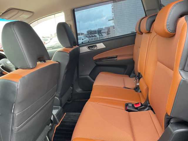 スバル エクシーガクロスオーバー７ 2．5i アイサイト 石川県 2015(平27)年 8.8万km ダークブルーパール ４ＷＤ　純正ナビ　フルセグＴＶ　バックカメラ　レーダークルーズ　シートヒーター　スマートキー　プッシュスタート　ＥＴＣ　レーダーブレーキ　純正アルミホイール　保証書