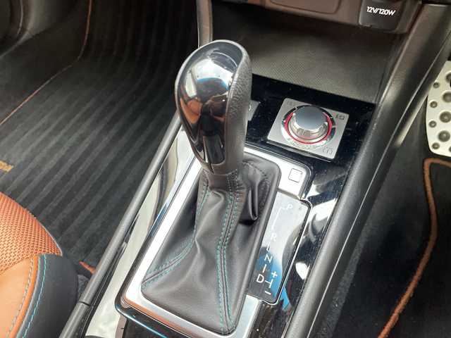 スバル エクシーガクロスオーバー７ 2．5i アイサイト 石川県 2015(平27)年 8.8万km ダークブルーパール ４ＷＤ　純正ナビ　フルセグＴＶ　バックカメラ　レーダークルーズ　シートヒーター　スマートキー　プッシュスタート　ＥＴＣ　レーダーブレーキ　純正アルミホイール　保証書