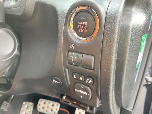 スバル エクシーガクロスオーバー７ 2．5i アイサイト 石川県 2015(平27)年 8.8万km ダークブルーパール ４ＷＤ　純正ナビ　フルセグＴＶ　バックカメラ　レーダークルーズ　シートヒーター　スマートキー　プッシュスタート　ＥＴＣ　レーダーブレーキ　純正アルミホイール　保証書