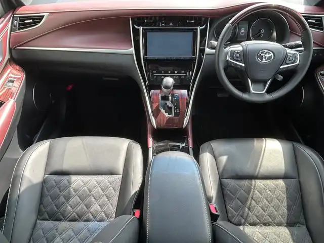 トヨタ ハリアー プレミアム 静岡県 2015(平27)年 7万km ブラッキッシュアゲハガラスフレーク エンジンスタートボタン/スマートキー/アイドリングストップ/パワーステアリング/パワーウィンドウ/オートエアコン/クルーズコントロール/保証書/取扱説明書/純正ETC/USB入力端子/バックカメラ/純正SDナビ（CD.DVD.BT.フルセグ）/電動リアゲート/純正フロアマット/純正アルミホイール/D席パワーシート/ABS/横滑り防止装置/レーンキープアシスト/オートライト/LEDライト/W+サイドエアバック