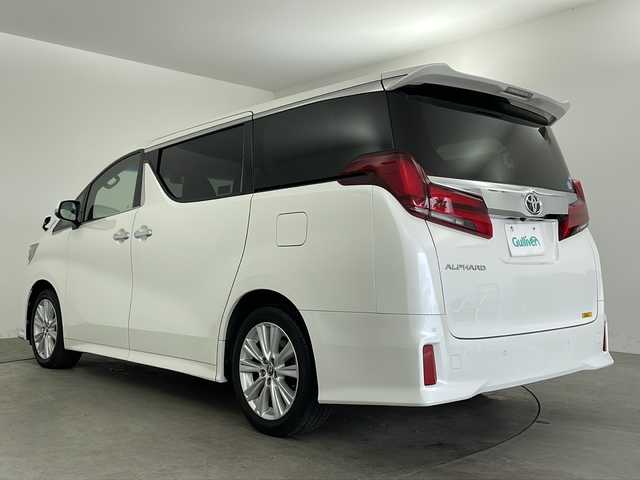 トヨタ アルファード S Aパッケージ 兵庫県 2018(平30)年 2.3万km ホワイトパールクリスタルシャイン ・Carrozzeria10インチナビ/‐Bluetoothオーディオ/‐CD/DVD再生/‐SDミュージックサーバー/‐USB接続/‐フルセグテレビ/・バックカメラ/・トヨタセーフティセンス/-プリクラッシュセーフティ/-ロードサインアシスト/-レーダークルーズコントロール/-レーンキープアシスト/-オートマチックハイビーム/・両側パワースライドドア/・ビルトインETC/・助手席スーパーロングスライドシート/・デジタルインナーミラー/・LEDヘッドライト/・オートライト/・オートマチックハイビーム/・LEDフォグランプ/・三列シート/・オットマン/・純正フロアマット/・純正アルミホイール/・nanoeエアコン/・横滑り防止機能/・盗難防止装置/・前後コーナーセンサー/・W＋サイドエアバック/・カーテンエアバック/・電動パーキング/・オートブレーキホールド/・クリアランスソナー/・エンジンスタートボタン/・スマートキー/・スペアキー/・WACエアコン/・MTモード付AT/・イルミネーテッドエントリーシステム