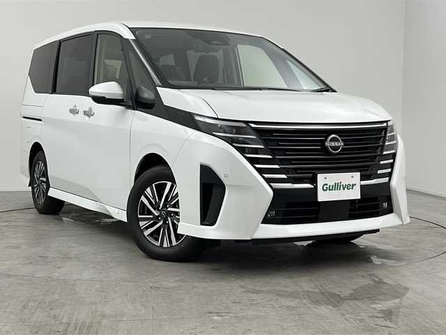 日産 セレナ e－パワー ハイウェイスター V 三重県 2025(令7)年 0.1万km未満 プリズムホワイト 登録済未使用車/純正メモリナビ/・BT/USB/フルセグTV/全方位カメラ/プロパイロット/ブラインドスポットモニター/デジタルインナーミラー/両側パワースライドドア/純正フリップダウンモニター/置くだけ充電/オートハイビーム/ビルトインETC/電動パーキング/オートブレーキホールド/ステアリングスイッチ