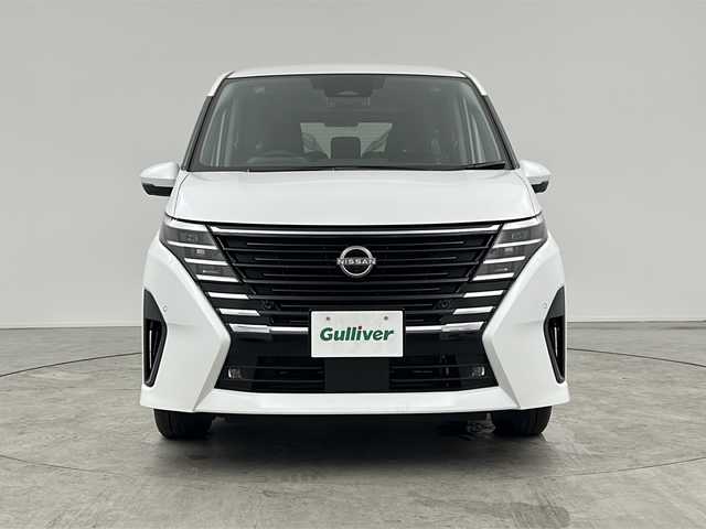 日産 セレナ e－パワー ハイウェイスター V 三重県 2025(令7)年 0.1万km未満 プリズムホワイト 登録済未使用車/純正メモリナビ/・BT/USB/フルセグTV/全方位カメラ/プロパイロット/ブラインドスポットモニター/デジタルインナーミラー/両側パワースライドドア/純正フリップダウンモニター/置くだけ充電/オートハイビーム/ビルトインETC/電動パーキング/オートブレーキホールド/ステアリングスイッチ