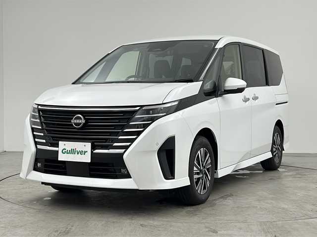 日産 セレナ e－パワー ハイウェイスター V 三重県 2025(令7)年 0.1万km未満 プリズムホワイト 登録済未使用車/純正メモリナビ/・BT/USB/フルセグTV/全方位カメラ/プロパイロット/ブラインドスポットモニター/デジタルインナーミラー/両側パワースライドドア/純正フリップダウンモニター/置くだけ充電/オートハイビーム/ビルトインETC/電動パーキング/オートブレーキホールド/ステアリングスイッチ