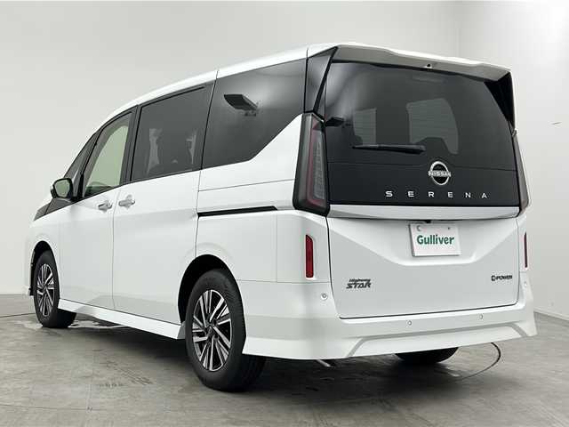 日産 セレナ e－パワー ハイウェイスター V 三重県 2025(令7)年 0.1万km未満 プリズムホワイト 登録済未使用車/純正メモリナビ/・BT/USB/フルセグTV/全方位カメラ/プロパイロット/ブラインドスポットモニター/デジタルインナーミラー/両側パワースライドドア/純正フリップダウンモニター/置くだけ充電/オートハイビーム/ビルトインETC/電動パーキング/オートブレーキホールド/ステアリングスイッチ