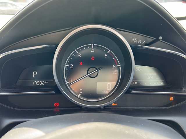 マツダ ＣＸ－３ XDプロアクティブSパッケージ 岐阜県 2018(平30)年 1.8万km セラミックM 純正ディスプレイオーディオ/フルセグ/全方位カメラ　/スマートキー　/クルーズコントロール追従走行あり　/衝突被害軽減システム　/コーナーセンサー前後　/プッシュスタート　/オートライト　/ＬＥＤヘッドライト/プッシュスタート/パワーステアリング/パワーウィンドウ/MTモード付AT/アイドリングストップ/Blue tooth接続/CDチェンジャー/USB入力端子/AUX接続/純正フロアマット/パワーシート運転席・助手席/ハーフレザーシート/シートヒーター運転席・助手席/純正アルミホイール/ABS/横滑り防止装置/レーンキープアシスト/盗難防止装置/オートライト/エアバッグW/ドアバイザー