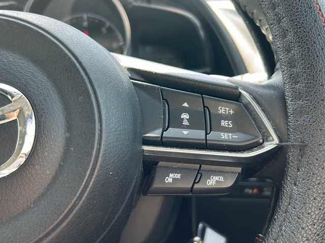 マツダ ＣＸ－３ XDプロアクティブSパッケージ 岐阜県 2018(平30)年 1.8万km セラミックM 純正ディスプレイオーディオ/フルセグ/全方位カメラ　/スマートキー　/クルーズコントロール追従走行あり　/衝突被害軽減システム　/コーナーセンサー前後　/プッシュスタート　/オートライト　/ＬＥＤヘッドライト/プッシュスタート/パワーステアリング/パワーウィンドウ/MTモード付AT/アイドリングストップ/Blue tooth接続/CDチェンジャー/USB入力端子/AUX接続/純正フロアマット/パワーシート運転席・助手席/ハーフレザーシート/シートヒーター運転席・助手席/純正アルミホイール/ABS/横滑り防止装置/レーンキープアシスト/盗難防止装置/オートライト/エアバッグW/ドアバイザー