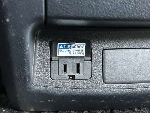 トヨタ ヴェルファイア Z Gエディション 新潟県 2018(平30)年 8.4万km ホワイトパールクリスタルシャイン 純正ナビ【フルセグTV/FM・AM・BT】/衝突軽減/バックカメラ/クルーズコントロール追従有/フリップダウンモニター/両側パワースライドドア/DN席パワーシート/前後コーナーセンサー/電動リアゲート/DN席シートヒーター/DN席エアーシート/レーンキープアシスト/横滑り防止/オートマチックハイビーム/ETC/プッシュスタート/スマートキー/スペアキー