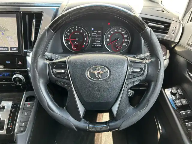 トヨタ ヴェルファイア Z Gエディション 新潟県 2018(平30)年 8.4万km ホワイトパールクリスタルシャイン 純正ナビ【フルセグTV/FM・AM・BT】/衝突軽減/バックカメラ/クルーズコントロール追従有/フリップダウンモニター/両側パワースライドドア/DN席パワーシート/前後コーナーセンサー/電動リアゲート/DN席シートヒーター/DN席エアーシート/レーンキープアシスト/横滑り防止/オートマチックハイビーム/ETC/プッシュスタート/スマートキー/スペアキー