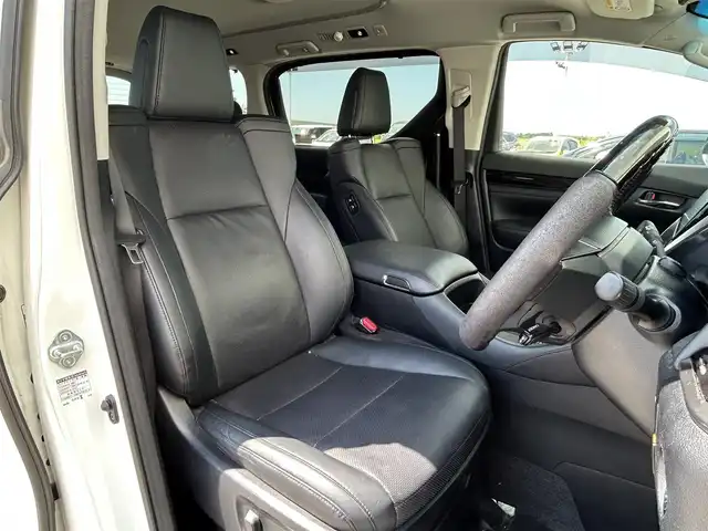 トヨタ ヴェルファイア Z Gエディション 新潟県 2018(平30)年 8.4万km ホワイトパールクリスタルシャイン 純正ナビ【フルセグTV/FM・AM・BT】/衝突軽減/バックカメラ/クルーズコントロール追従有/フリップダウンモニター/両側パワースライドドア/DN席パワーシート/前後コーナーセンサー/電動リアゲート/DN席シートヒーター/DN席エアーシート/レーンキープアシスト/横滑り防止/オートマチックハイビーム/ETC/プッシュスタート/スマートキー/スペアキー
