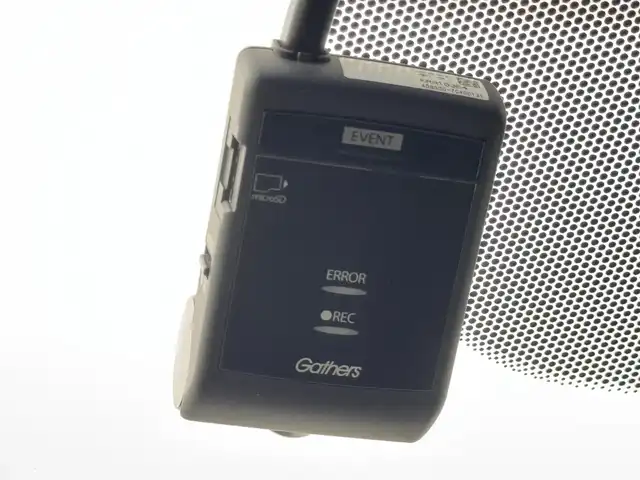 ホンダ ステップワゴン スパーダ ホンダセンシング 熊本県 2020(令2)年 5.9万km プレミアムスパークルブラックパール ワンオーナー　/後席モニター　/純正８型ナビ　/バックカメラ　/ビルトインＥＴＣ２．０　/前方ドラレコ　/コーナーセンサー　/アダプティブクルコン　/ホンダセンシング　/衝突被害軽減　/レーンキープ　/両側電動スライドドア