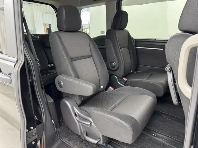 ホンダ ステップワゴン スパーダ ホンダセンシング 熊本県 2020(令2)年 5.9万km プレミアムスパークルブラックパール ワンオーナー　/後席モニター　/純正８型ナビ　/バックカメラ　/ビルトインＥＴＣ２．０　/前方ドラレコ　/コーナーセンサー　/アダプティブクルコン　/ホンダセンシング　/衝突被害軽減　/レーンキープ　/両側電動スライドドア