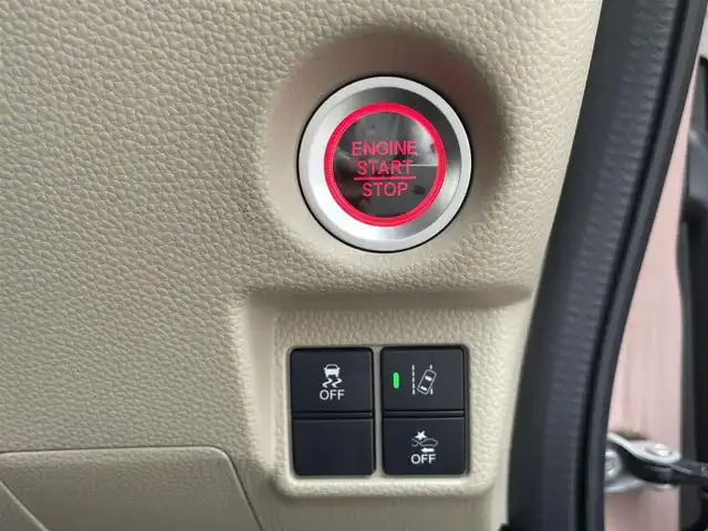 ホンダ Ｎ ＢＯＸ G ホンダセンシング 福岡県 2019(令1)年 5.3万km ピーチブロッサムパール ワンオーナー/純正ディーラーナビ/（Gathers:VXU-195NBi）/8インチナビ/フルセグTV/Bluetooth対応/FM/AM/クルーズコントロール/バックカメラ/両側スライドドア/ビルトインETC/ドライブレコーダー（前後）/ドアバイザー/プッシュスタート/純正フロアマット/アイドリングストップ/衝突軽減システム/保証書/取扱説明書/スペアキー/スマートキー