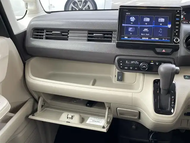 ホンダ Ｎ ＢＯＸ G ホンダセンシング 福岡県 2019(令1)年 5.3万km ピーチブロッサムパール ワンオーナー/純正ディーラーナビ/（Gathers:VXU-195NBi）/8インチナビ/フルセグTV/Bluetooth対応/FM/AM/クルーズコントロール/バックカメラ/両側スライドドア/ビルトインETC/ドライブレコーダー（前後）/ドアバイザー/プッシュスタート/純正フロアマット/アイドリングストップ/衝突軽減システム/保証書/取扱説明書/スペアキー/スマートキー
