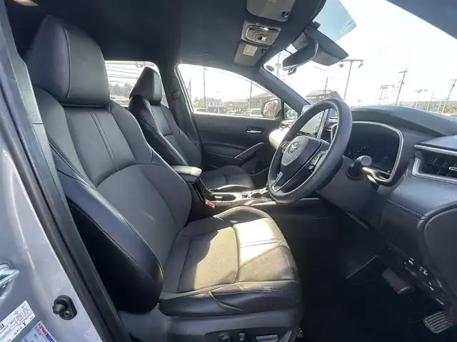 トヨタ カローラ クロス ハイブリッド Z 鹿児島県 2022(令4)年 9.6万km セメントグレーメタリック ワンオーナー/トヨタセーフティセンス/-プロアクティブドライビングアシスト/-プリクラッシュセーフティー/-レーダークルーズコントロール/-レーントレーシングアシスト/-パーキングサポートブレーキ/純正ナビ/(Bluetooth/フルセグTV/DVD)/バックカメラ/LEDヘッドライト/前後ドライブレコーダー/シートヒーター/純正18インチアルミホイール/スマートキー/ETC