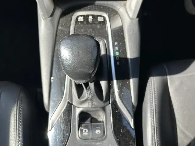 トヨタ カローラ クロス ハイブリッド Z 鹿児島県 2022(令4)年 9.6万km セメントグレーメタリック ワンオーナー/トヨタセーフティセンス/-プロアクティブドライビングアシスト/-プリクラッシュセーフティー/-レーダークルーズコントロール/-レーントレーシングアシスト/-パーキングサポートブレーキ/純正ナビ/(Bluetooth/フルセグTV/DVD)/バックカメラ/LEDヘッドライト/前後ドライブレコーダー/シートヒーター/純正18インチアルミホイール/スマートキー/ETC