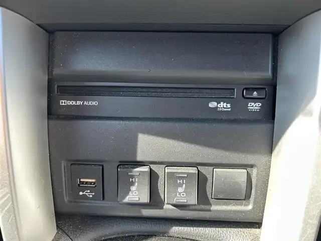 トヨタ カローラ クロス ハイブリッド Z 鹿児島県 2022(令4)年 9.6万km セメントグレーメタリック ワンオーナー/トヨタセーフティセンス/-プロアクティブドライビングアシスト/-プリクラッシュセーフティー/-レーダークルーズコントロール/-レーントレーシングアシスト/-パーキングサポートブレーキ/純正ナビ/(Bluetooth/フルセグTV/DVD)/バックカメラ/LEDヘッドライト/前後ドライブレコーダー/シートヒーター/純正18インチアルミホイール/スマートキー/ETC