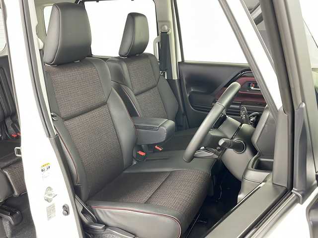 スズキ スペーシア カスタム HYBRID XS 道央・札幌 2024(令6)年 0.7万km ピュアホワイトP ・4WD/・純正ナビ&CD&DVD&SD&BT&TV/・両側パワースライドドア/・スズキセーフティサポート/・レーダークルーズコントロール/・コーナーセンサー/・ヘッドアップディスプレイ/・アイドリングストップ/・横滑り防止装置/・前席シートヒーター/・ステアリングヒーター/・LEDヘッドライト/・オートライト/・スマートキー