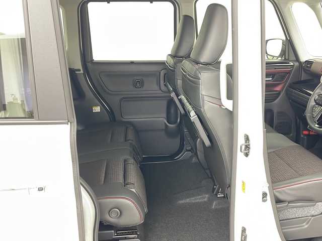 スズキ スペーシア カスタム HYBRID XS 道央・札幌 2024(令6)年 0.7万km ピュアホワイトP ・4WD/・純正ナビ&CD&DVD&SD&BT&TV/・両側パワースライドドア/・スズキセーフティサポート/・レーダークルーズコントロール/・コーナーセンサー/・ヘッドアップディスプレイ/・アイドリングストップ/・横滑り防止装置/・前席シートヒーター/・ステアリングヒーター/・LEDヘッドライト/・オートライト/・スマートキー
