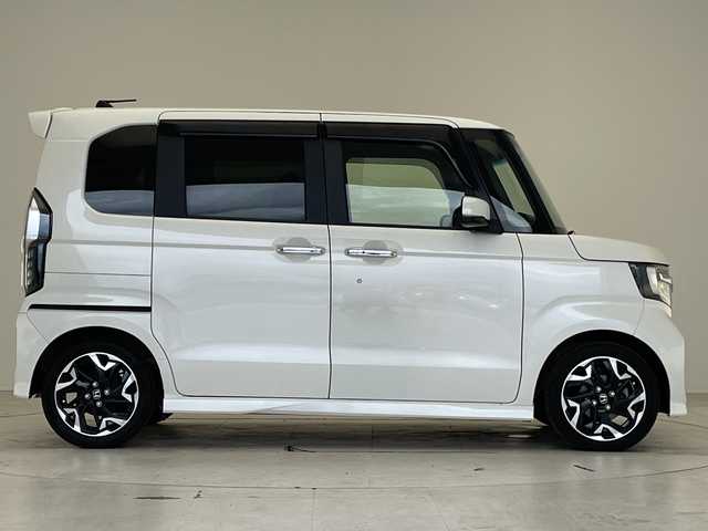 ホンダ Ｎ ＢＯＸ カスタム G L ターボ ホンダセンシング 愛知県 2019(令1)年 4.2万km プラチナホワイトパール 純正ナビ/ホンダセンシング/両側パワースライドドア/クルーズコントロール/バックカメラ/コーナーセンサー/純正アルミホイール/LEDヘッドライト/パドルシフト/オートマチックハイビーム/ドライブレコーダー/ETC/衝突軽減システム/CD DVD/Bluetooth/フルセグ/ステアリングスイッチ/スマートキー/プッシュスタート