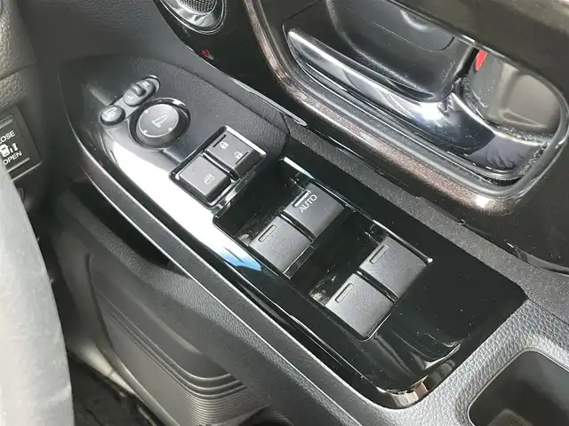 ホンダ Ｎ ＢＯＸ カスタム G EX ターボ ホンダセンシング 静岡県 2020(令2)年 6.2万km クリスタルブラックパール １オーナー/衝突軽減Ｂ　/車線逸脱警告　/ＡＣＣ　/オートハイビーム　/リアセンサー　/Ｇａｔｈｒｅｓナビ　/地デジ　/Ｂカメラ　/両側パワスラ　/パドルシフト　　/ステアリングスイッチ　/ハーフレザーシート/前席シートヒーター　/純正エンジンスターター/ウィンカーミラー /純正15インチAW/スマートキー/スペアキー /保証書/取説