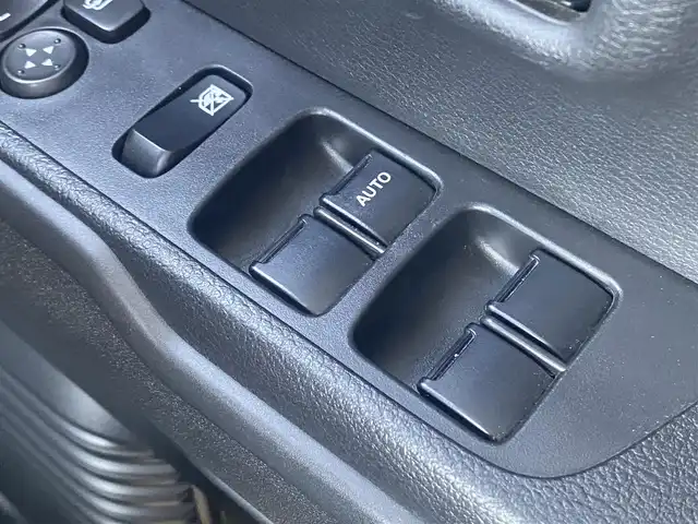 スズキ ハスラー HYBRID G 熊本県 2023(令5)年 1.2万km ピュアホワイトP 社外ナビ/・AM/FM/CD/DVD/BT/・フルセグTV/衝突軽減ブレーキ/レーンキープアシスト/オートライト/レーダークルーズコントロール/前席シートヒーター/純正アルミホイール/電動格納ミラー/ステアリングスイッチ/アイドリングストップ/プッシュスタート/スマートキー