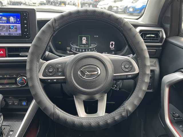 ダイハツ ロッキー X 青森県 2021(令3)年 2.9万km ブラックマイカメタリック ・寒冷地仕様/・4WD/・純正ナビ/・フルセグ/・バックカメラ/・CD/DVD/SD/Bluetooth/・衝突被害軽減ブレーキ/・レーンキープアシスト/・ワイパーデアイサ/・オートライト/・LEDヘットライト/・前席シートヒーター/・アイドリングストップ/・プッシュスタート/・スマートキー/・スペアキー１本/・電動格納ウィンカーミラー/・純正エンジンスターター/・純正ドライブレコーダー/・純正フロアマット/・純正ドアバイザー/・純正16AW/・スタッドレス積込/・保証書・取説あり