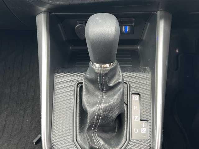 ダイハツ ロッキー X 青森県 2021(令3)年 2.9万km ブラックマイカメタリック ・寒冷地仕様/・4WD/・純正ナビ/・フルセグ/・バックカメラ/・CD/DVD/SD/Bluetooth/・衝突被害軽減ブレーキ/・レーンキープアシスト/・ワイパーデアイサ/・オートライト/・LEDヘットライト/・前席シートヒーター/・アイドリングストップ/・プッシュスタート/・スマートキー/・スペアキー１本/・電動格納ウィンカーミラー/・純正エンジンスターター/・純正ドライブレコーダー/・純正フロアマット/・純正ドアバイザー/・純正16AW/・スタッドレス積込/・保証書・取説あり