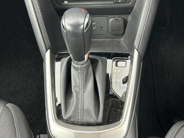 マツダ ＣＸ－３ XD 愛知県 2015(平27)年 2.8万km クリスタルホワイトパールマイカ メーカーオプション/セーフティパッケージ/(BSM/車線逸脱警報/ハイビームコントロールシステム)/LEDコンフォートパッケージ/（クルーズコントロール/LEDヘッドライト）/装備/純正7インチＳＤナビ/（ＤＶＤ/ＣＤ/フルセグ/Bluetooth/ＡＭ/ＦＭ）/スマートシティブレーキサポート/バックカメラ/スマートキー/ＬＥＤライト/純正１６インチＡＷ/純正フロアマット/横滑り防止